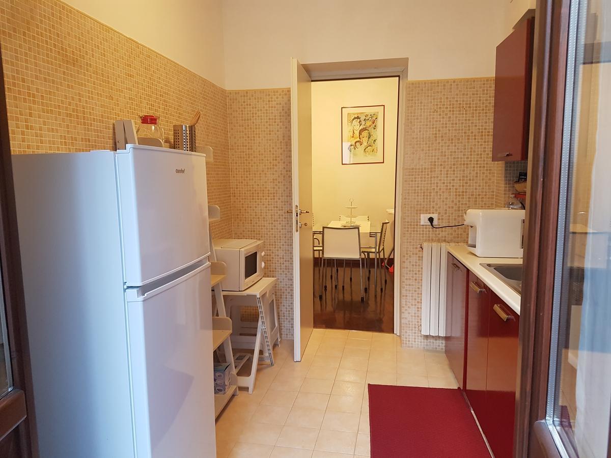 Bed & Parking Apartment Palermo Exterior photo